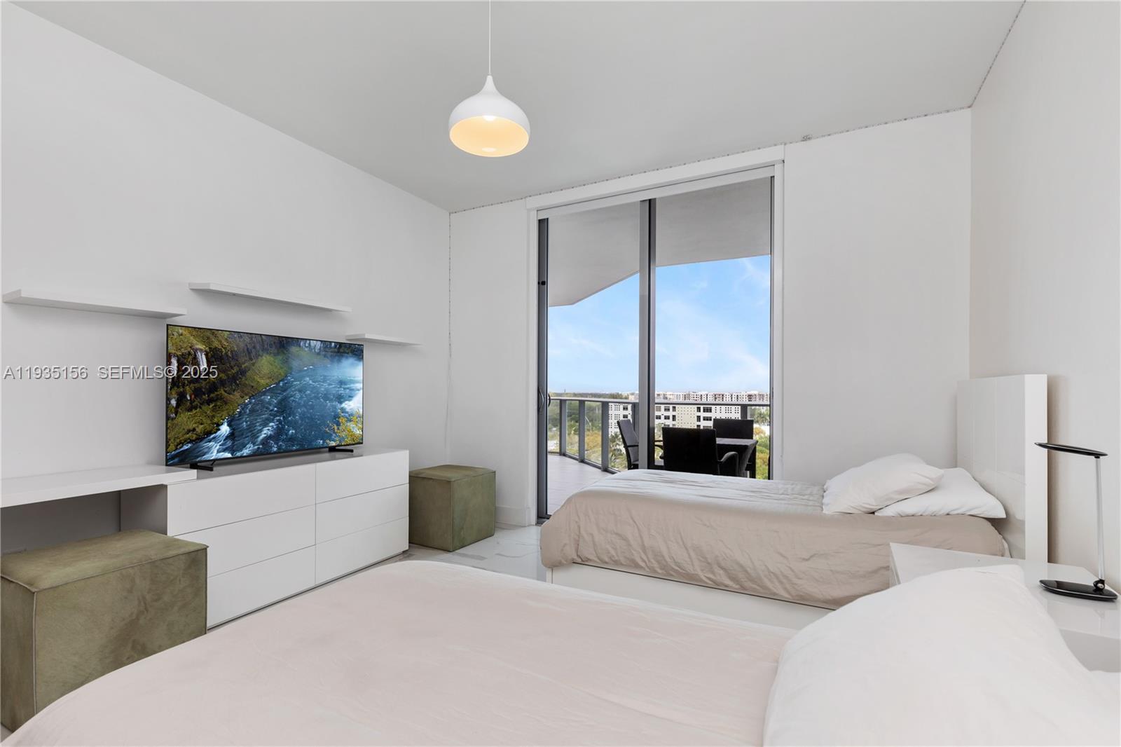 Photo of 17301 Biscayne Blvd #908, North Miami Beach, Florida, 33160 - second