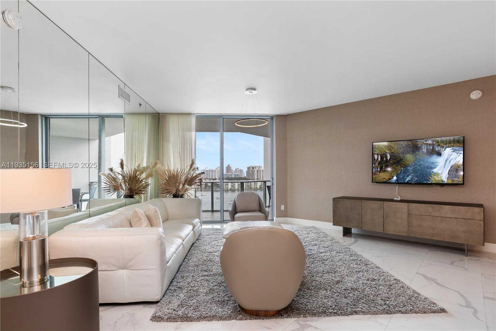 Photo of 17301 Biscayne Blvd #908, North Miami Beach, Florida, 33160 -