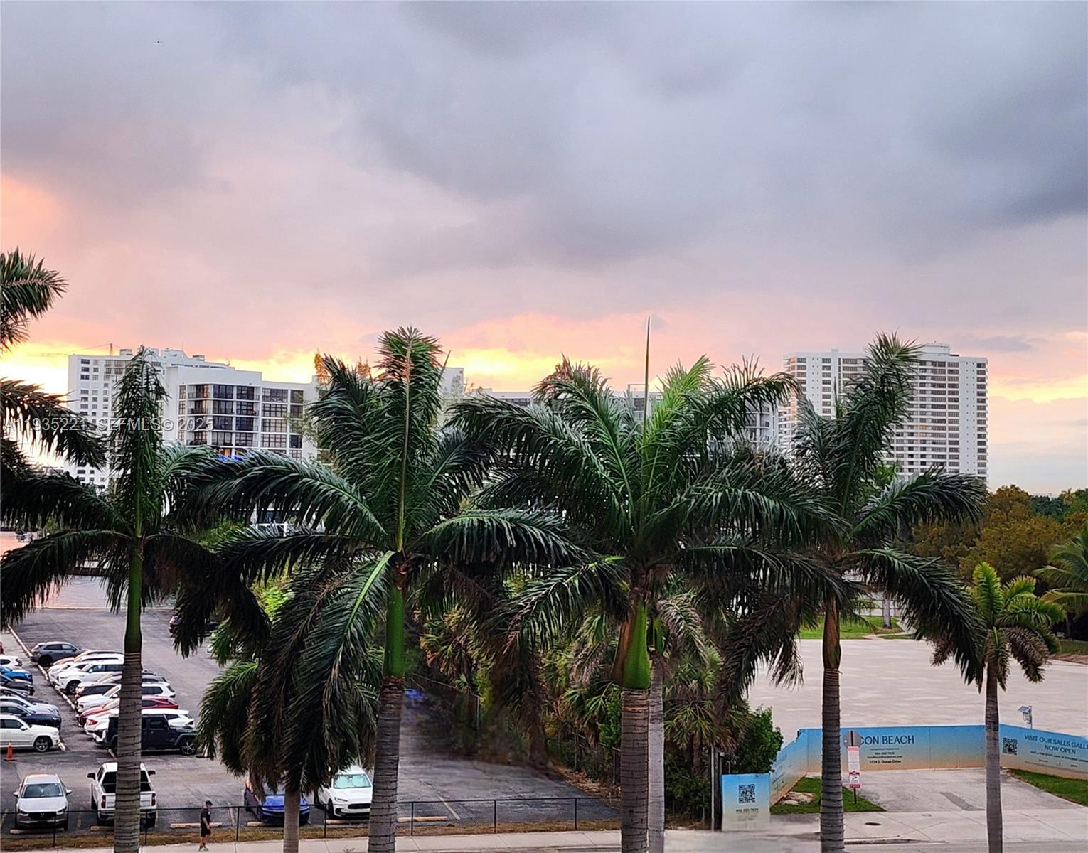 Photo of 3725 Ocean Dr  #425, Hollywood, Florida, 33019 - 