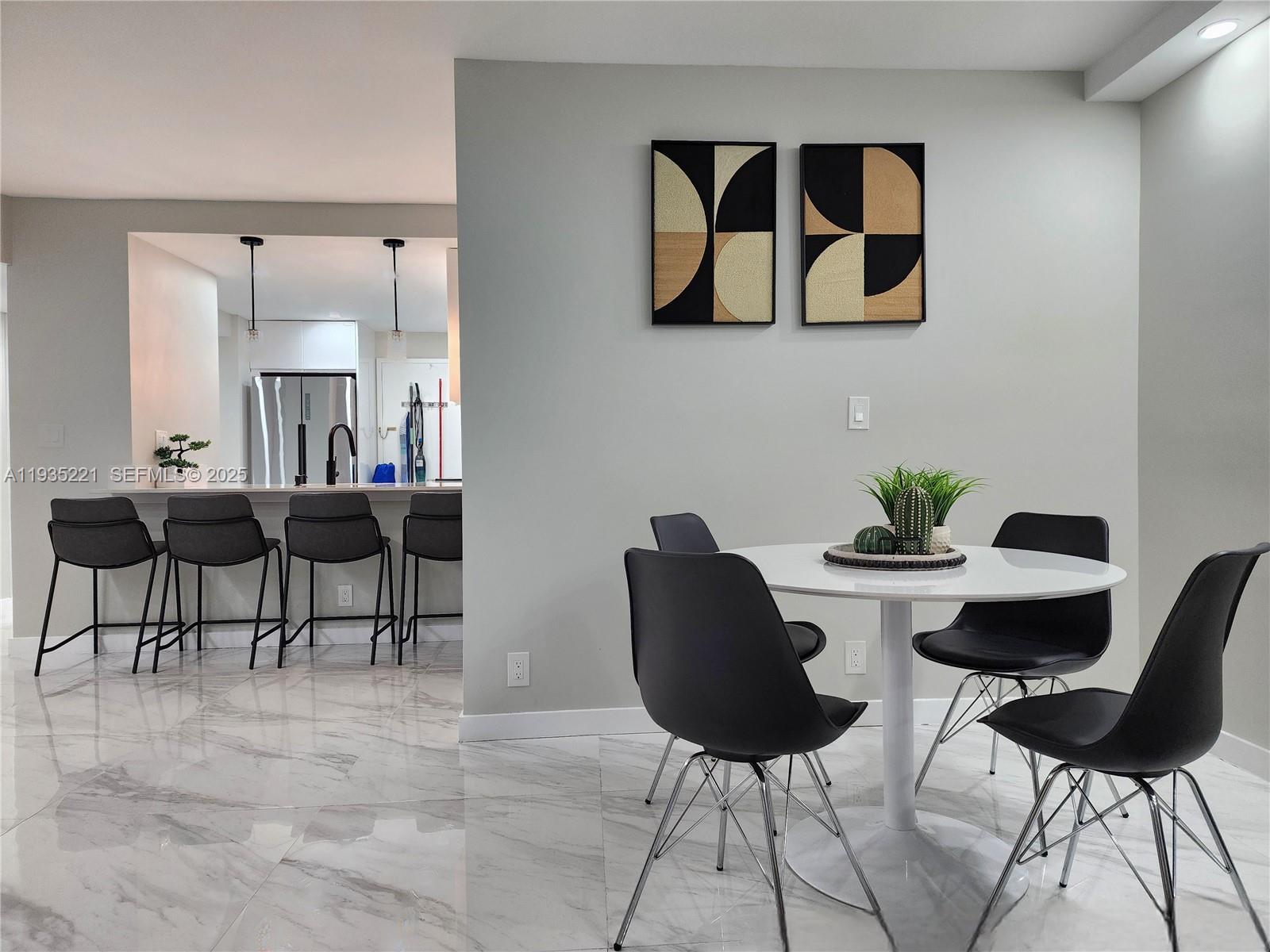 Photo of 3725 Ocean Dr  #425, Hollywood, Florida, 33019 - 