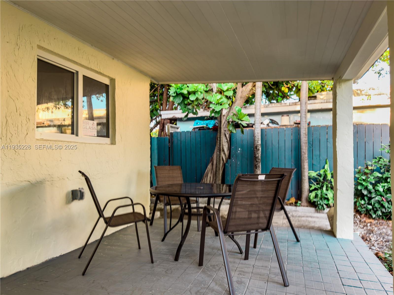   /  1452 кв.футов $ 2025-12-25 0 Фото