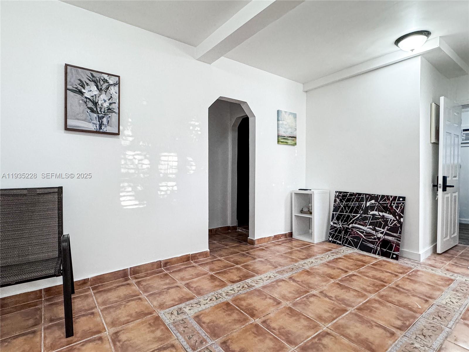   /  1452 кв.футов $ 2025-12-25 0 Фото