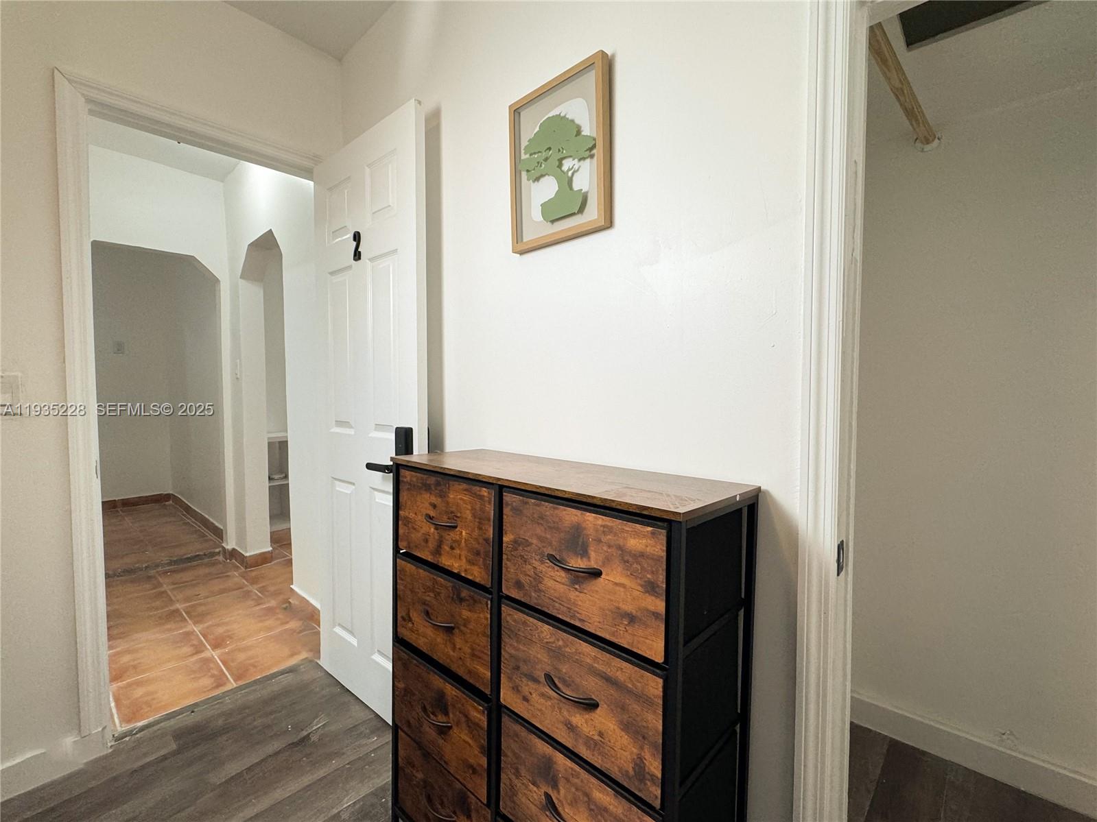   /  1452 кв.футов $ 2025-12-25 0 Фото