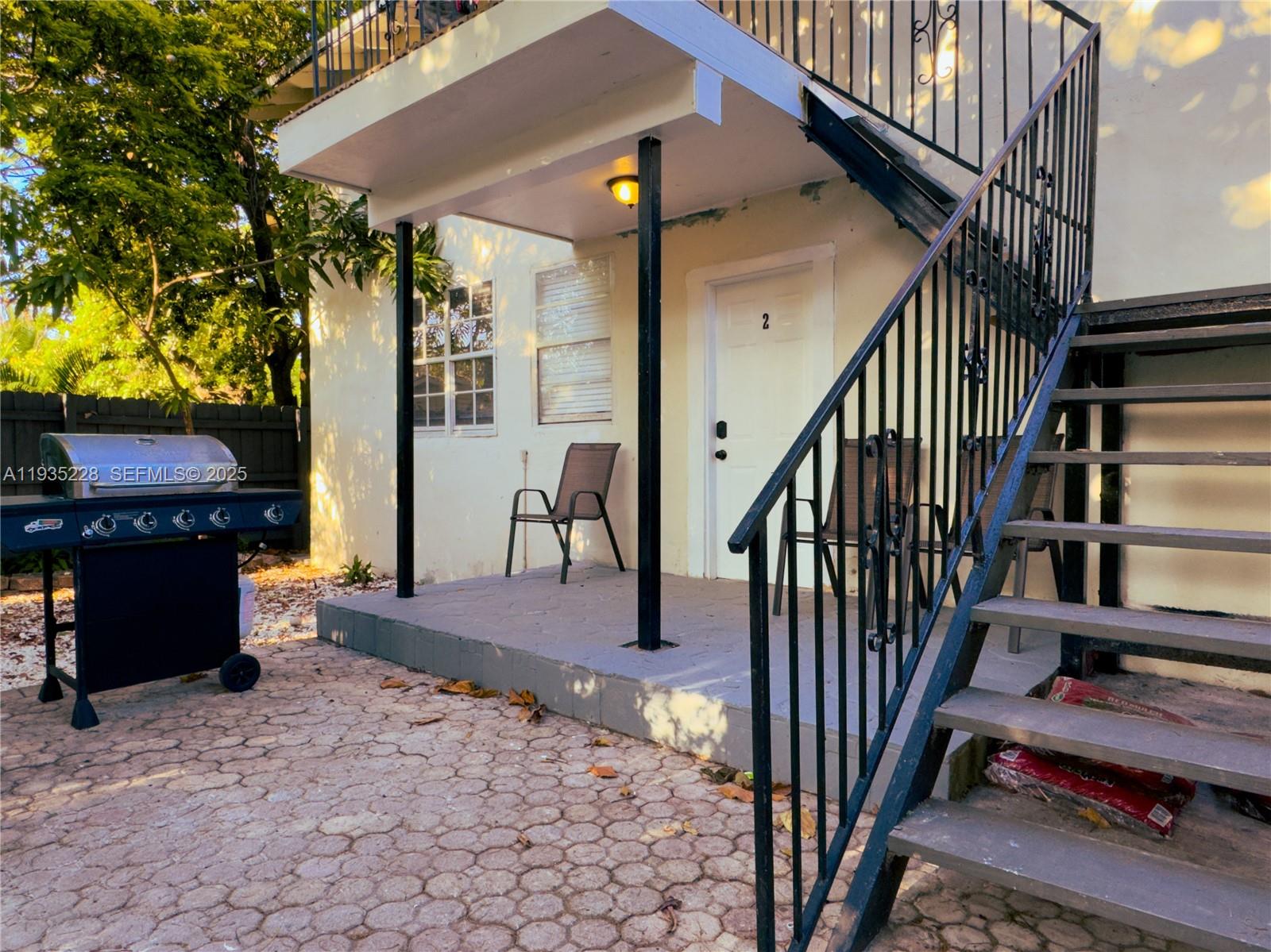   /  1452 кв.футов $ 2025-12-25 0 Фото