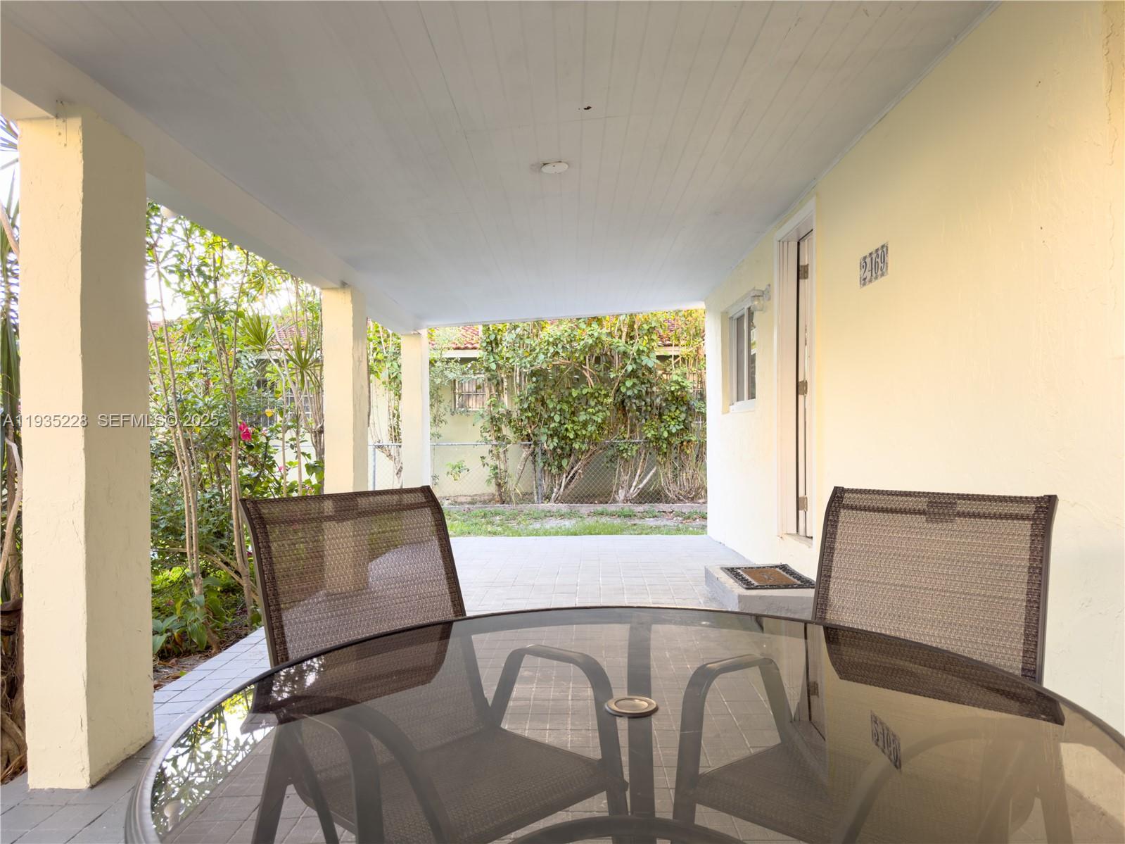   /  1452 кв.футов $ 2025-12-25 0 Фото