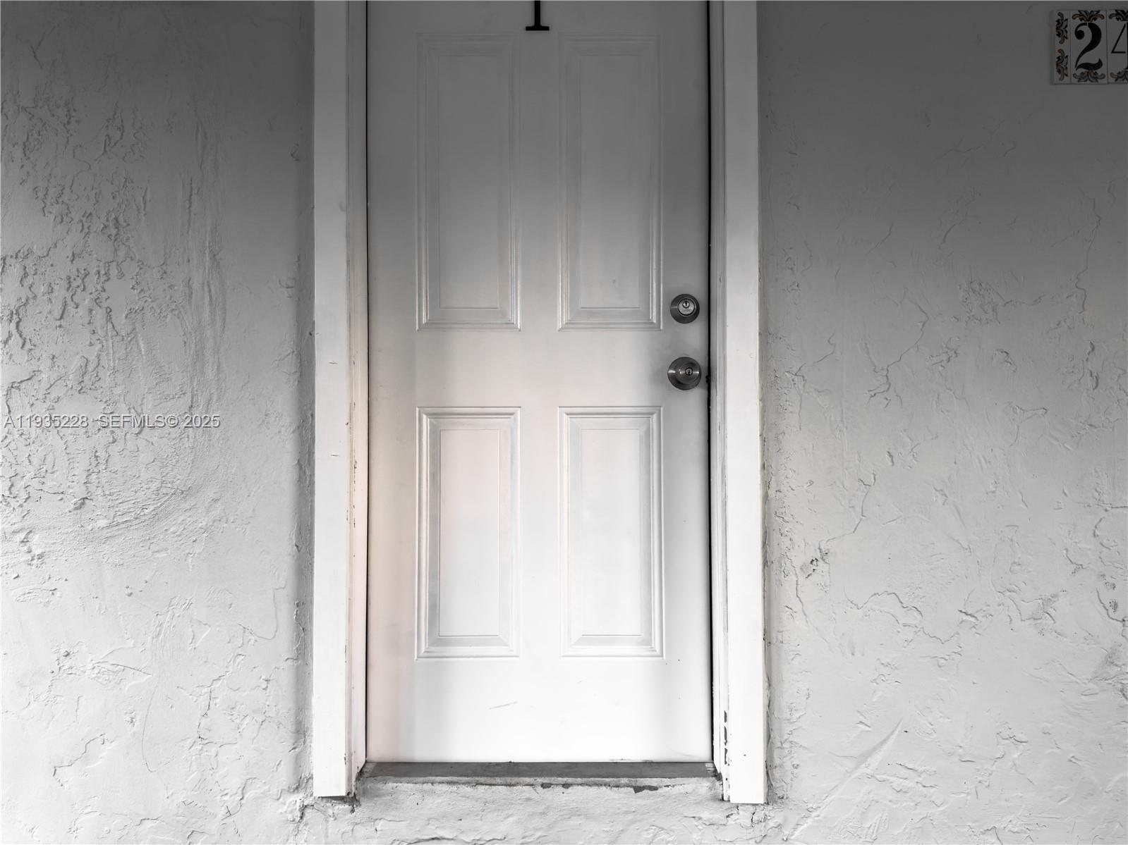   /  1452 кв.футов $ 2025-12-25 0 Фото