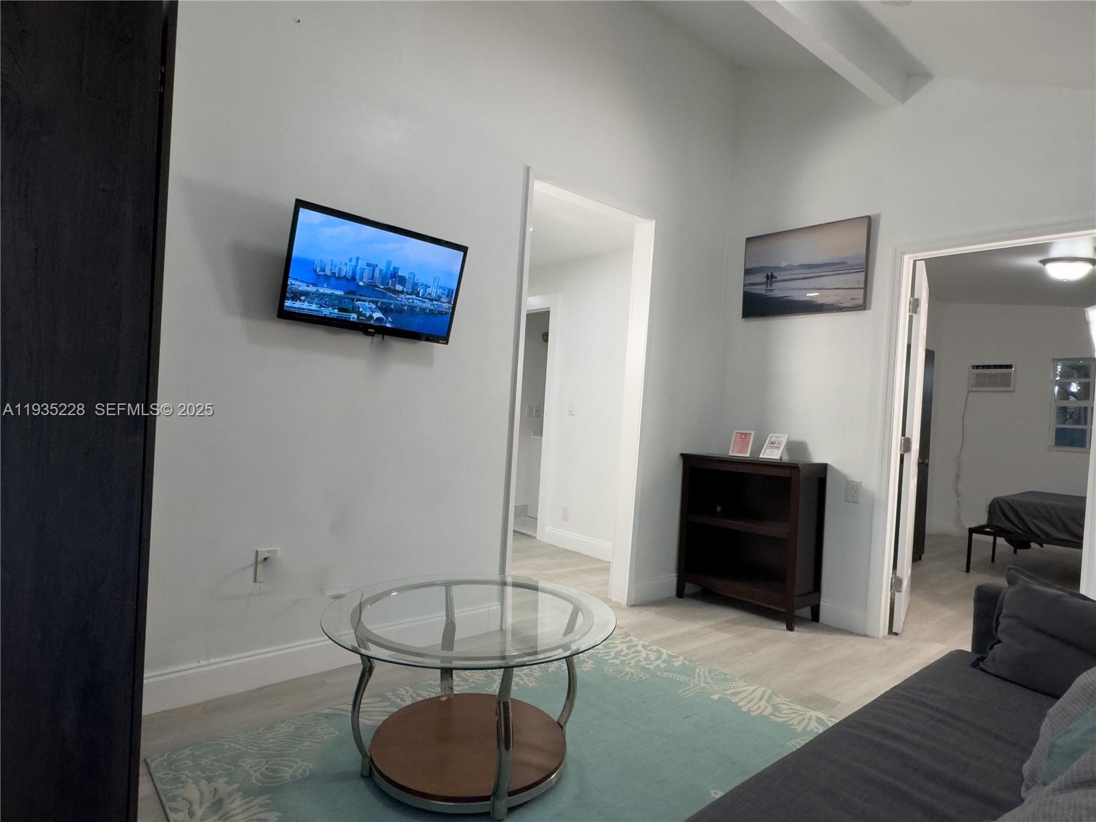   /  1452 кв.футов $ 2025-12-25 0 Фото