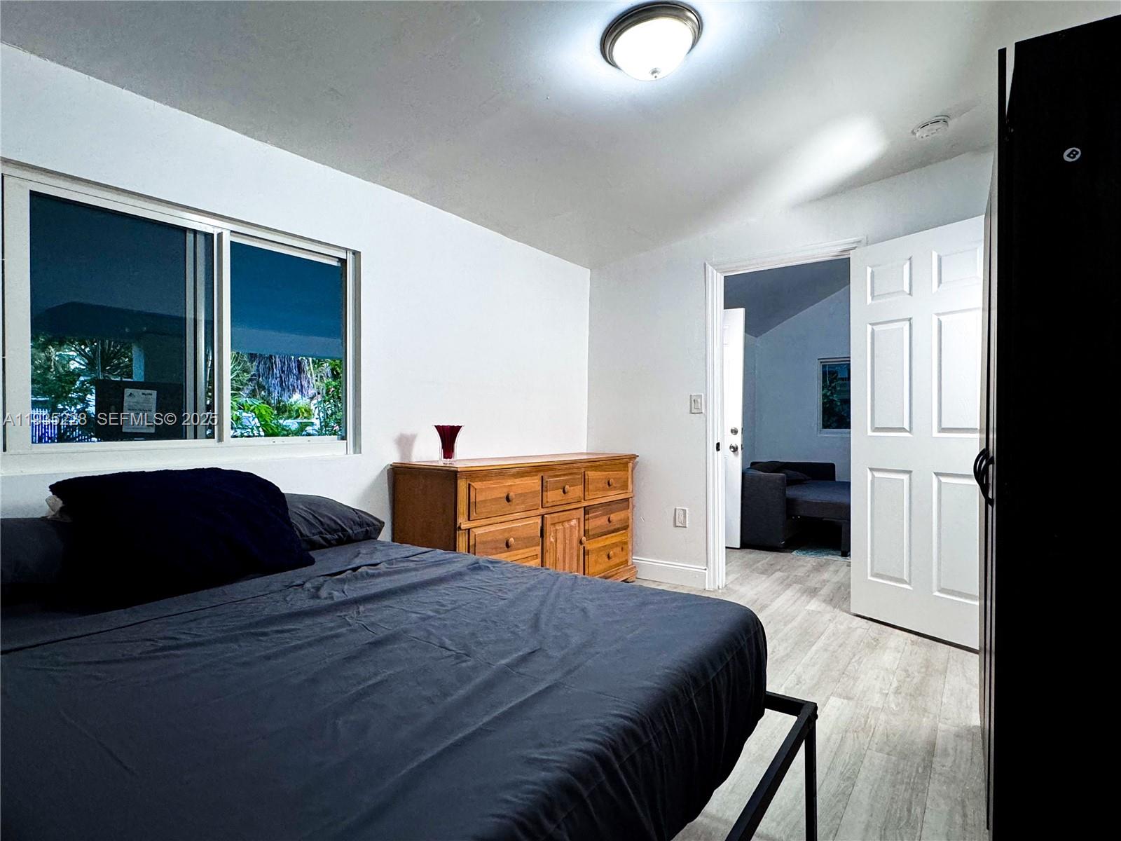   /  1452 кв.футов $ 2025-12-25 0 Фото