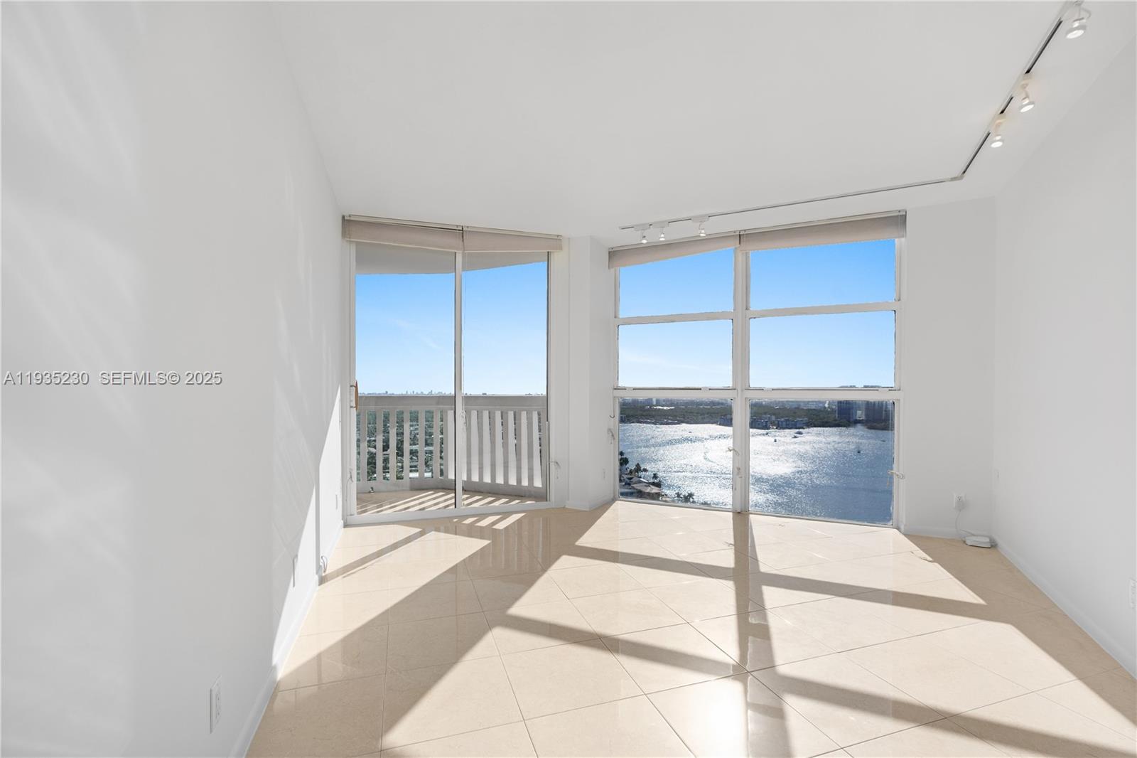 See details 3002 3 / 3 1900 sq. ft. $ 2025-12-25 0 Photo