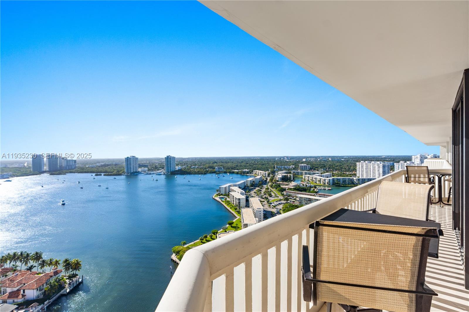 See details 3002 3 / 3 1900 sq. ft. $ 2025-12-25 0 Photo