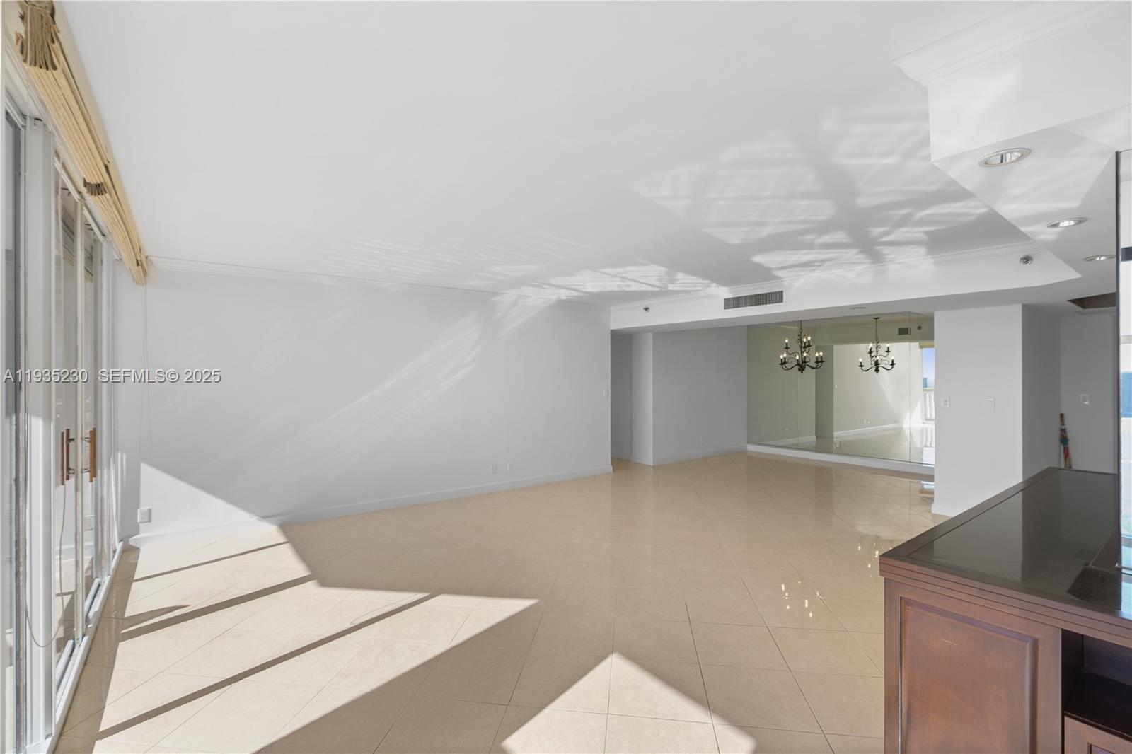 See details 3002 3 / 3 1900 sq. ft. $ 2025-12-25 0 Photo