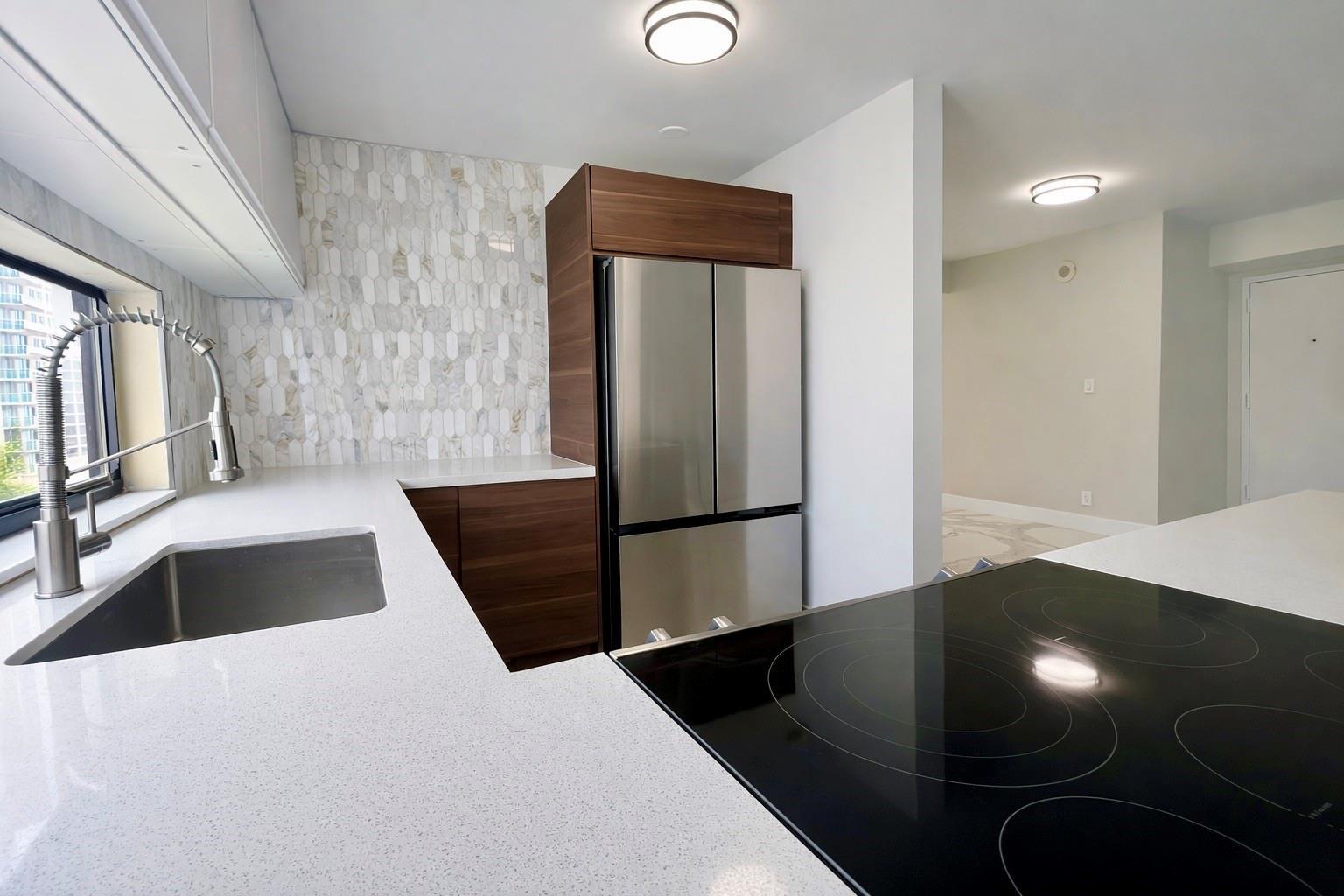 Photo of 16919 Bay  #911, Sunny Isles Beach, Florida, 33160 - Photo 4