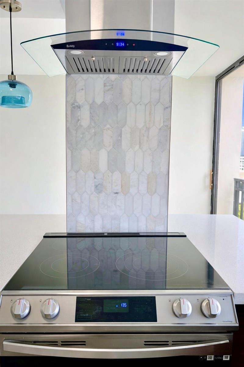Photo of 16919 Bay  #911, Sunny Isles Beach, Florida, 33160 - Photo 8
