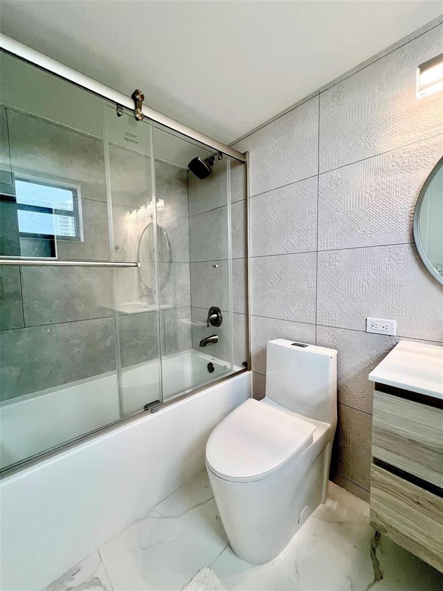 Photo of 16919 Bay  #911, Sunny Isles Beach, Florida, 33160 - Photo 16