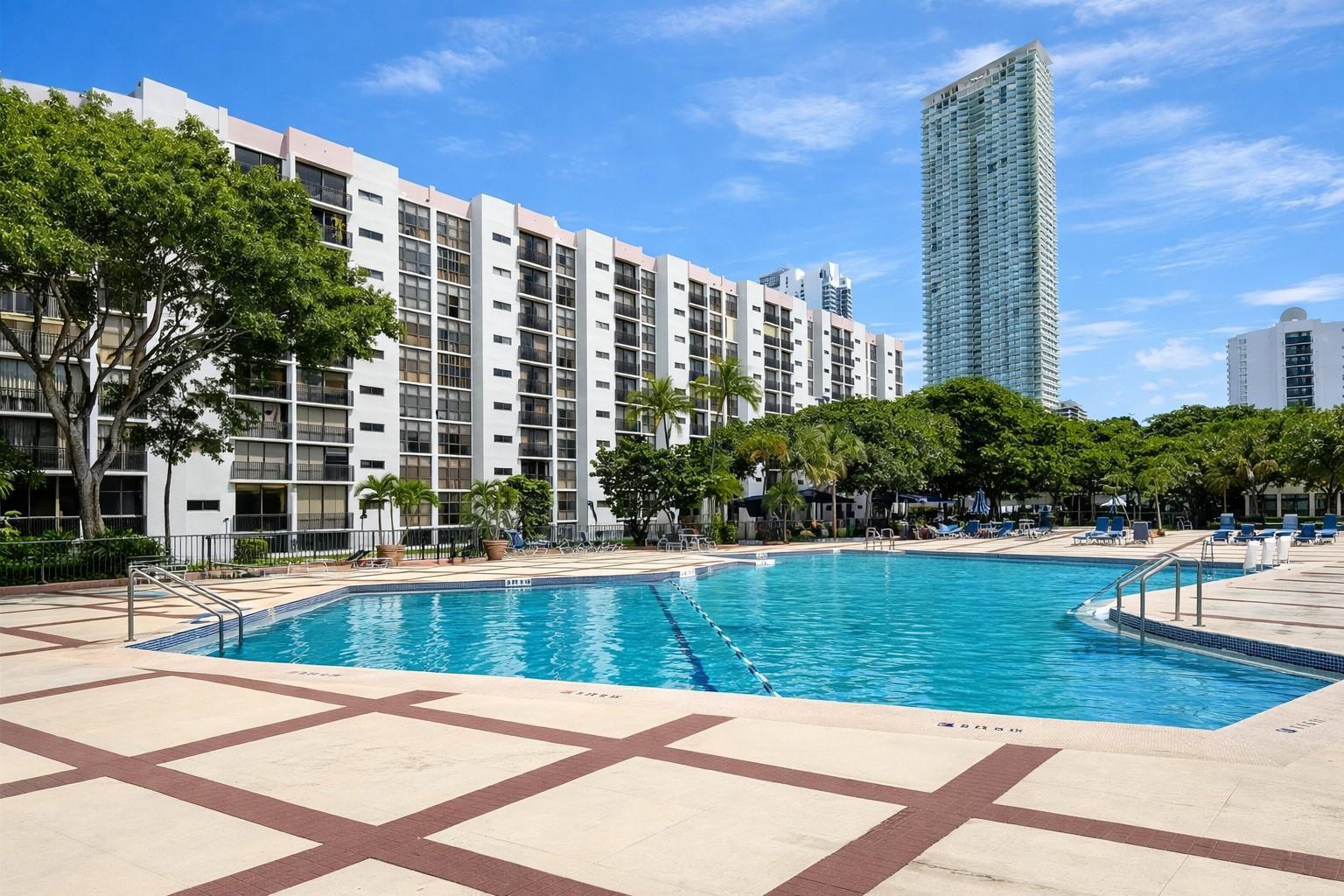 Photo of 16919 Bay  #911, Sunny Isles Beach, Florida, 33160 - Photo 27