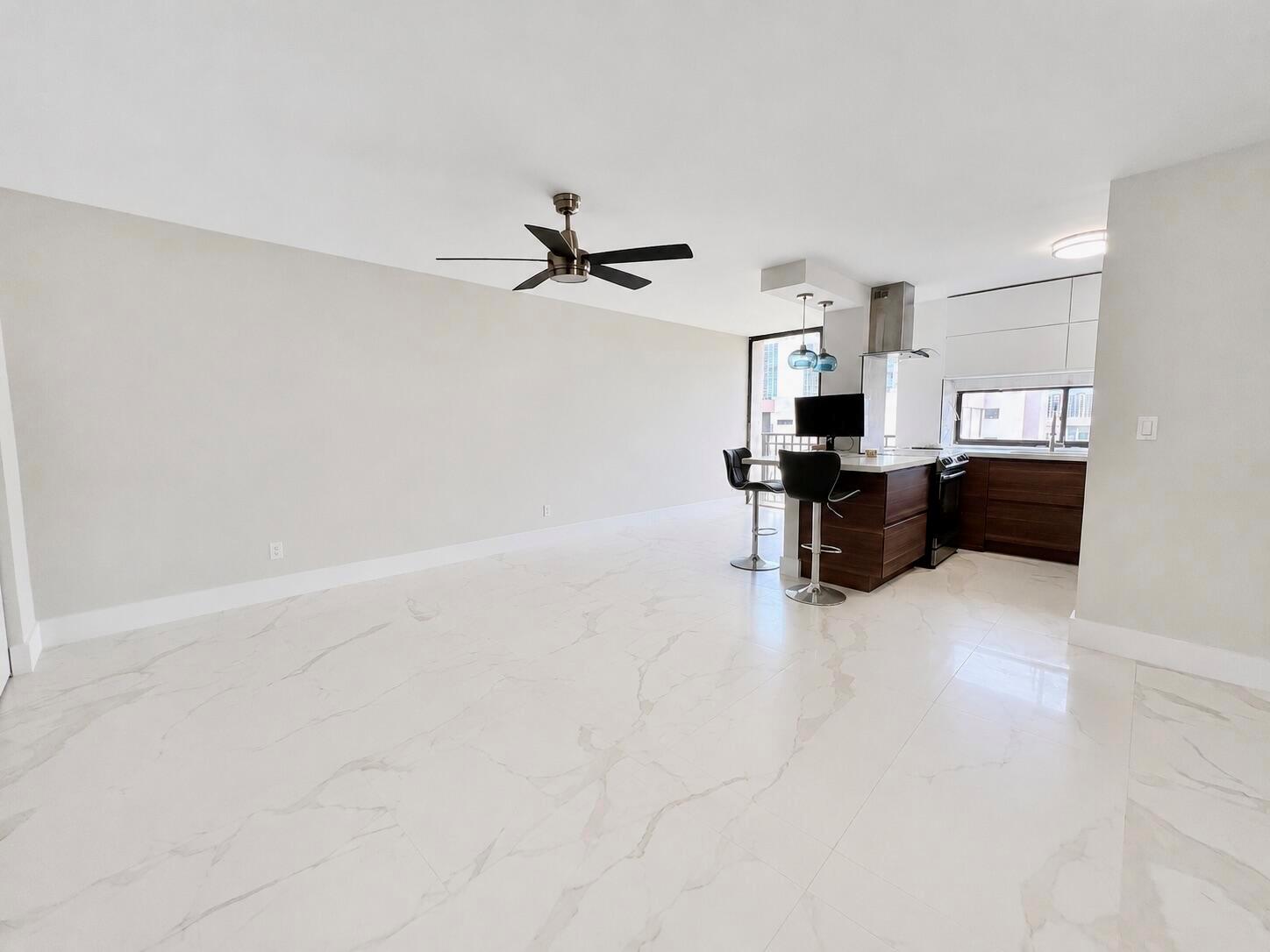Photo of 16919 Bay  #911, Sunny Isles Beach, Florida, 33160 - LivingRoom