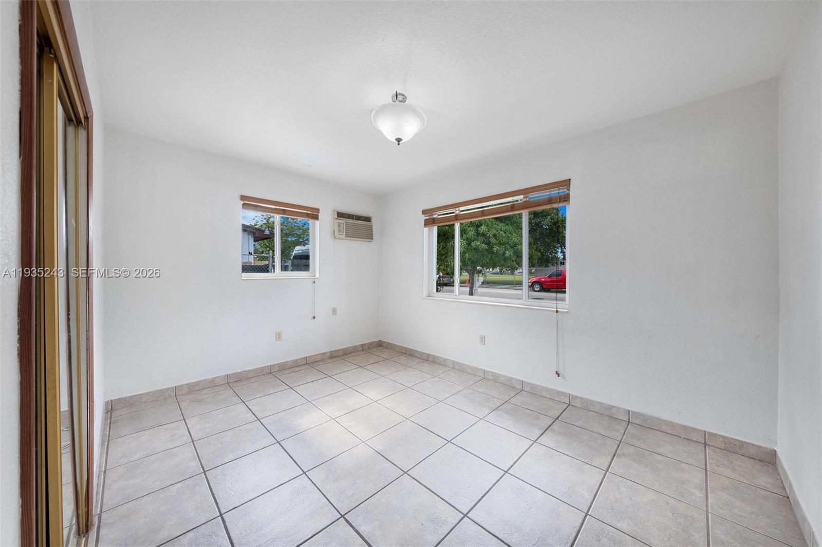 Ver detalles / 2998 sq. ft. $ 2025-12-25 0 foto