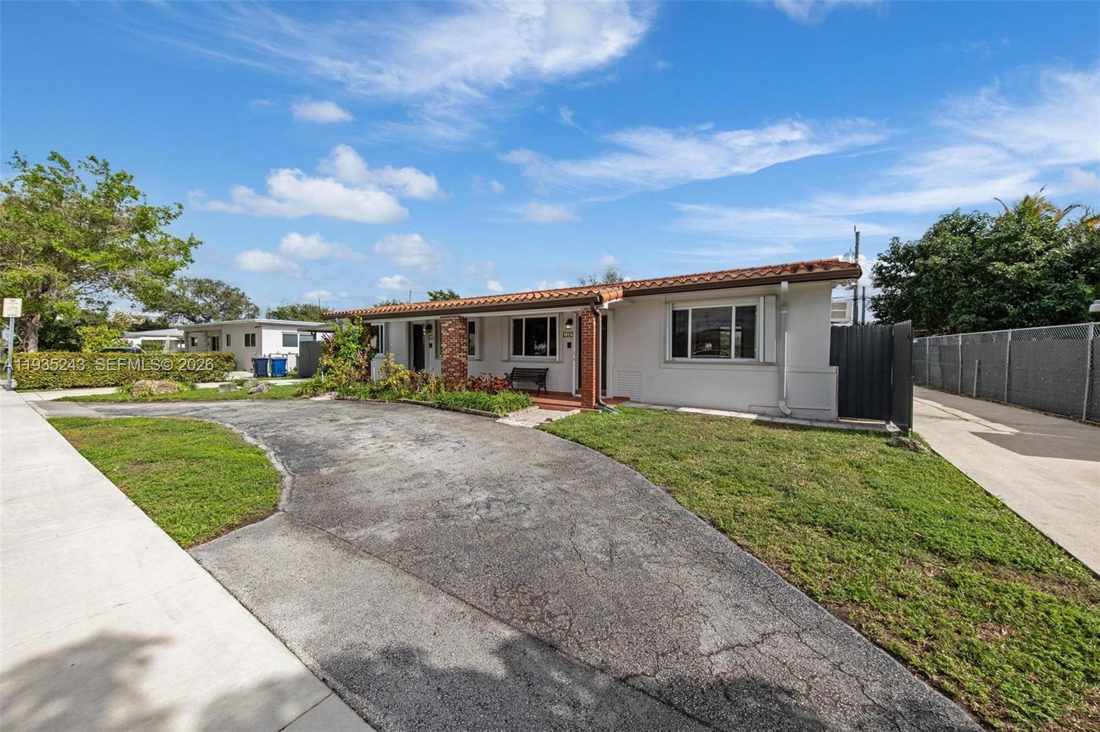 Ver detalles / 2998 sq. ft. $ 2025-12-25 0 foto