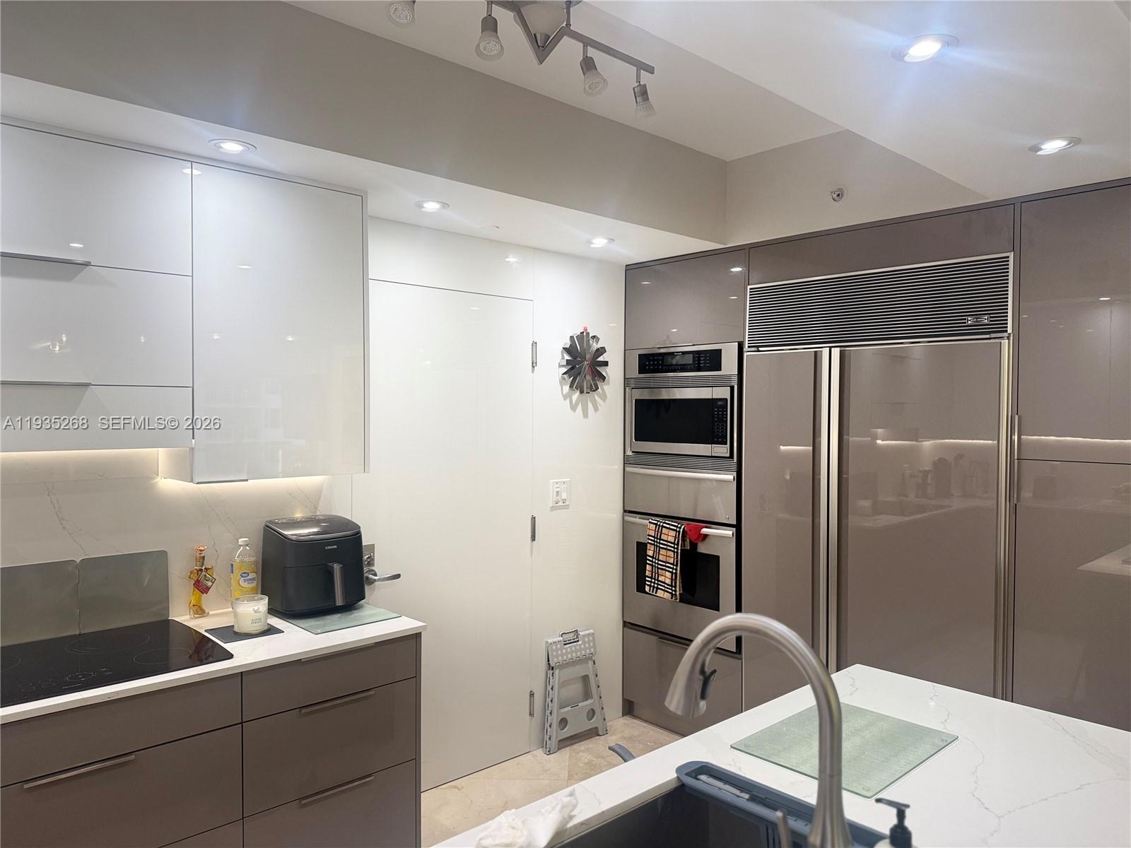 Photo of 3101 Ocean Dr  #606, Hollywood, Florida, 33019 - 