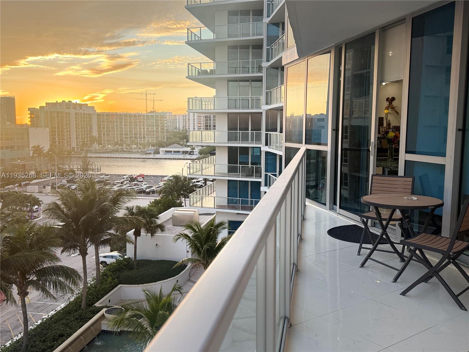 Photo of 3101 Ocean Dr  #606, Hollywood, Florida, 33019 - 
