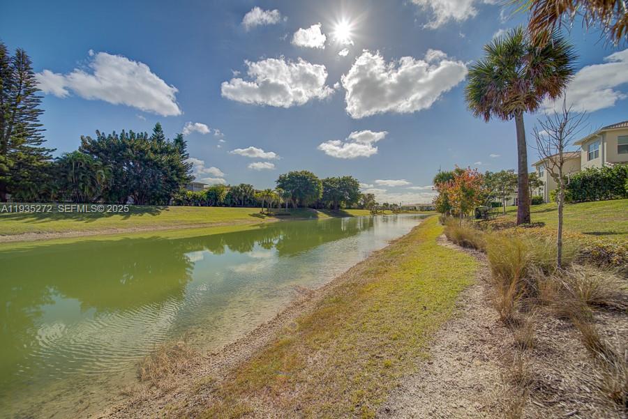 1023 3 / 3 1760 sq. ft. $ 2025-12-25 0 Photo