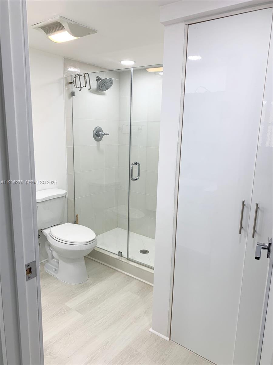 1818 2 / 2 1856 кв.футов $ 2025-12-25 0 Фото