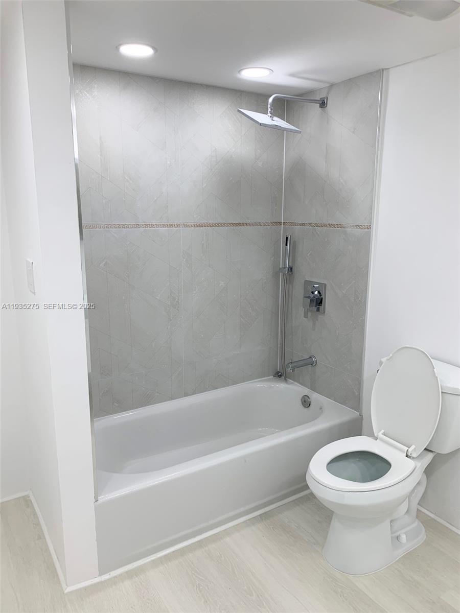 1818 2 / 2 1856 кв.футов $ 2025-12-25 0 Фото