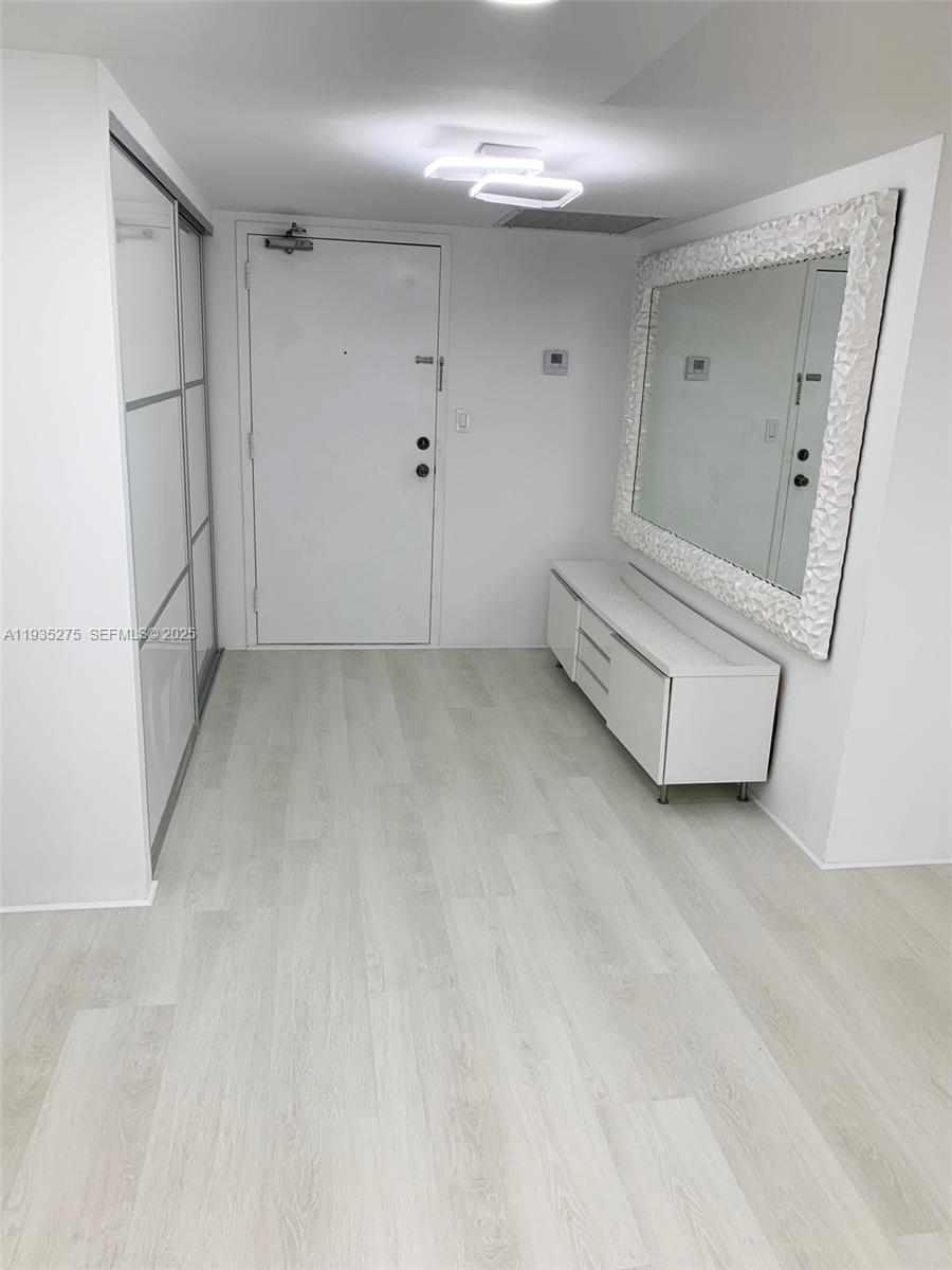 1818 2 / 2 1856 кв.футов $ 2025-12-25 0 Фото