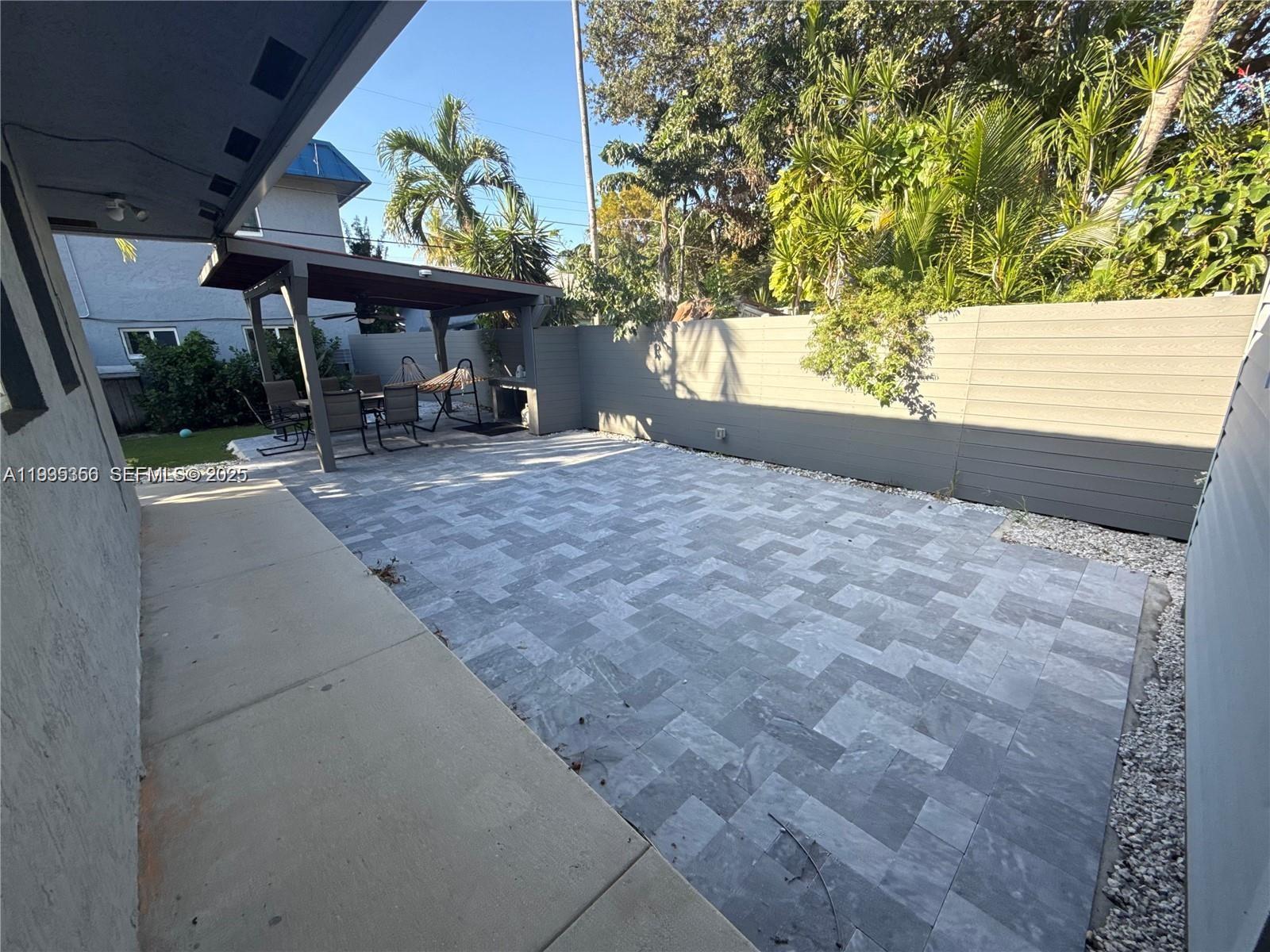 See details / 2812 sq. ft. $ 2025-12-26 0 Photo