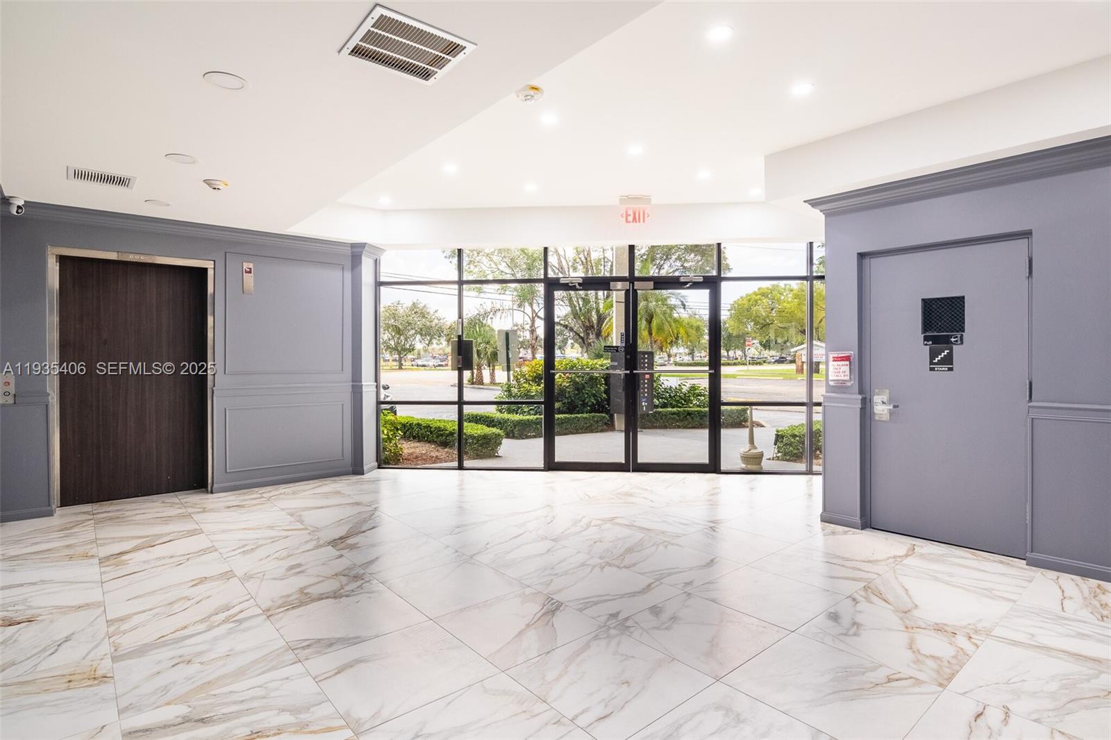   /   sq. ft. $ 2025-12-26 0 Photo