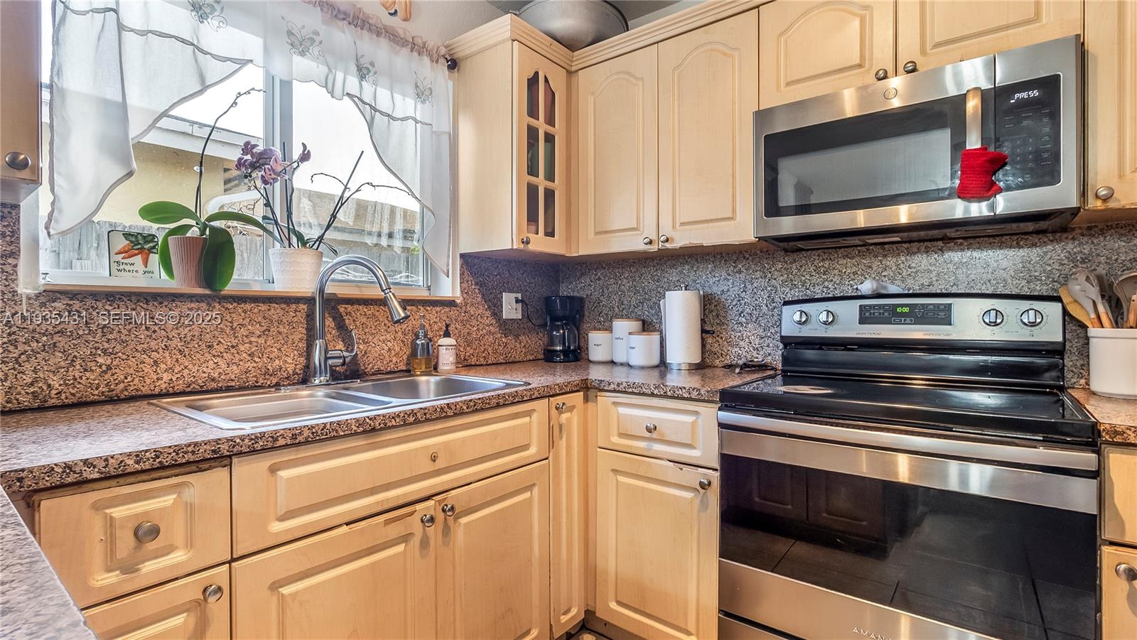   /  2150 sq. ft. $ 2025-12-26 0 foto