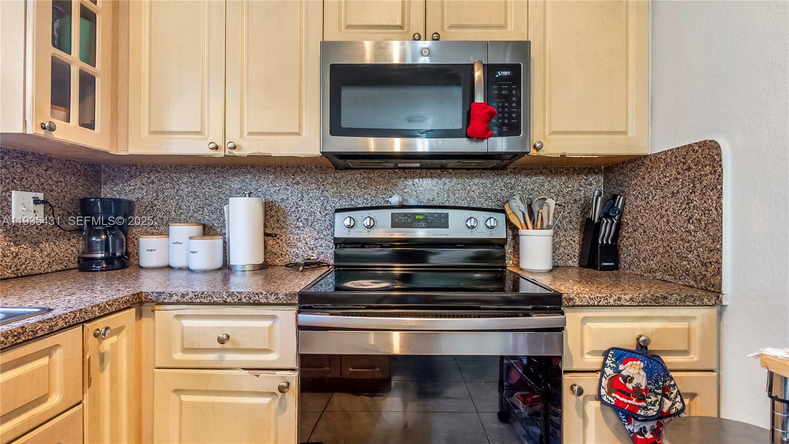   /  2150 sq. ft. $ 2025-12-26 0 foto