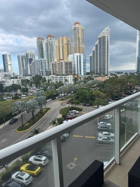 808 2 / 2 1274 sq. ft. $ 2025-12-26 0 foto