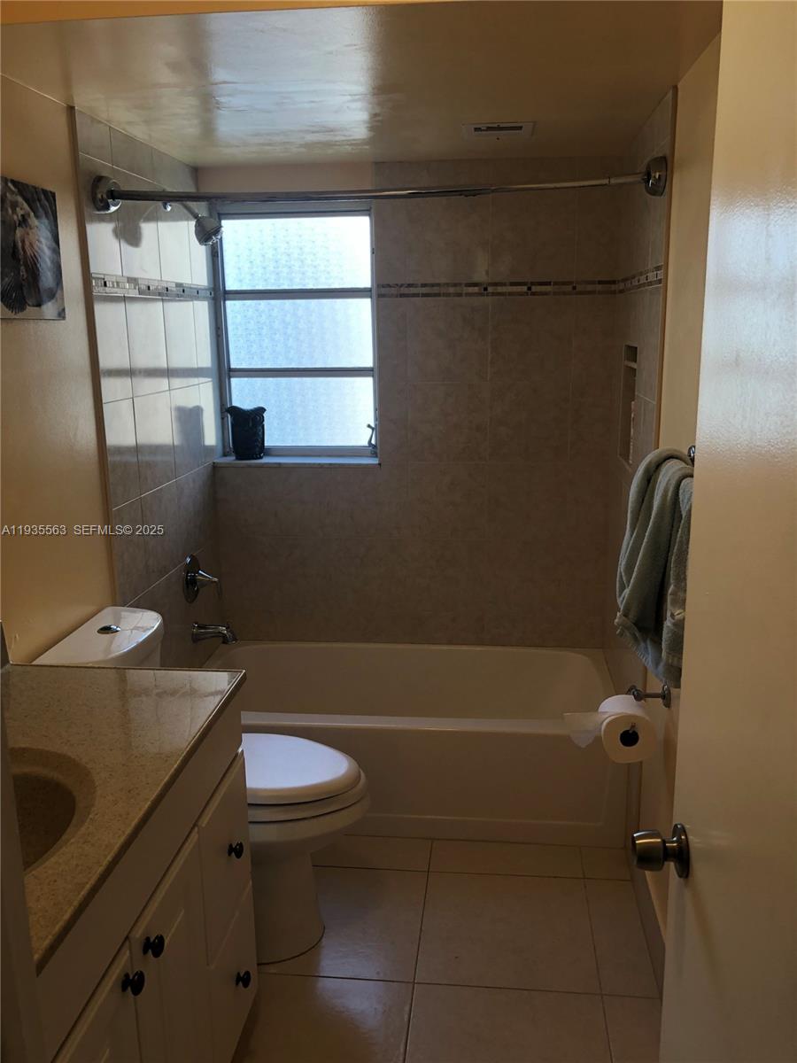 Photo of 300 12th Ave  #508, Hallandale Beach, Florida, 33009 - 