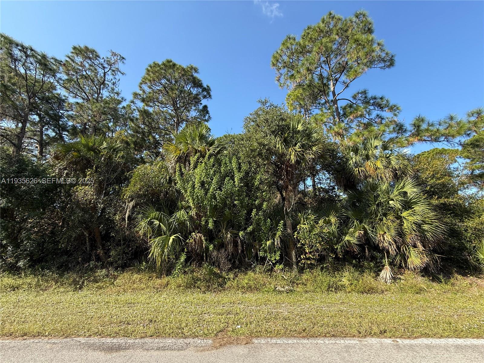   /   sq. ft. $ 2025-12-27 0 foto