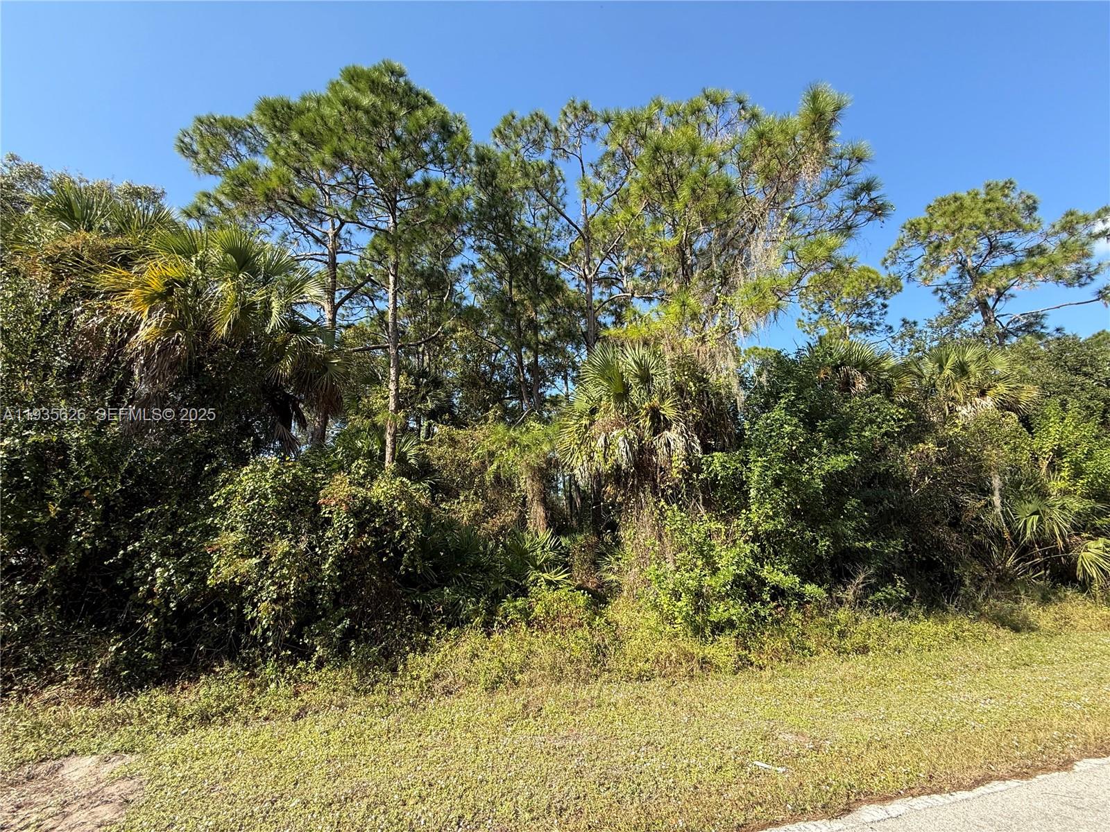   /   sq. ft. $ 2025-12-27 0 foto