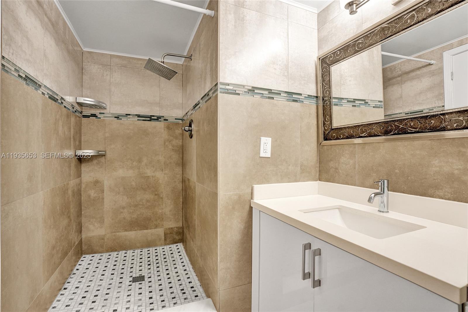 Photo of 2500 Parkview Dr  #917, Hallandale Beach, Florida, 33009 - 