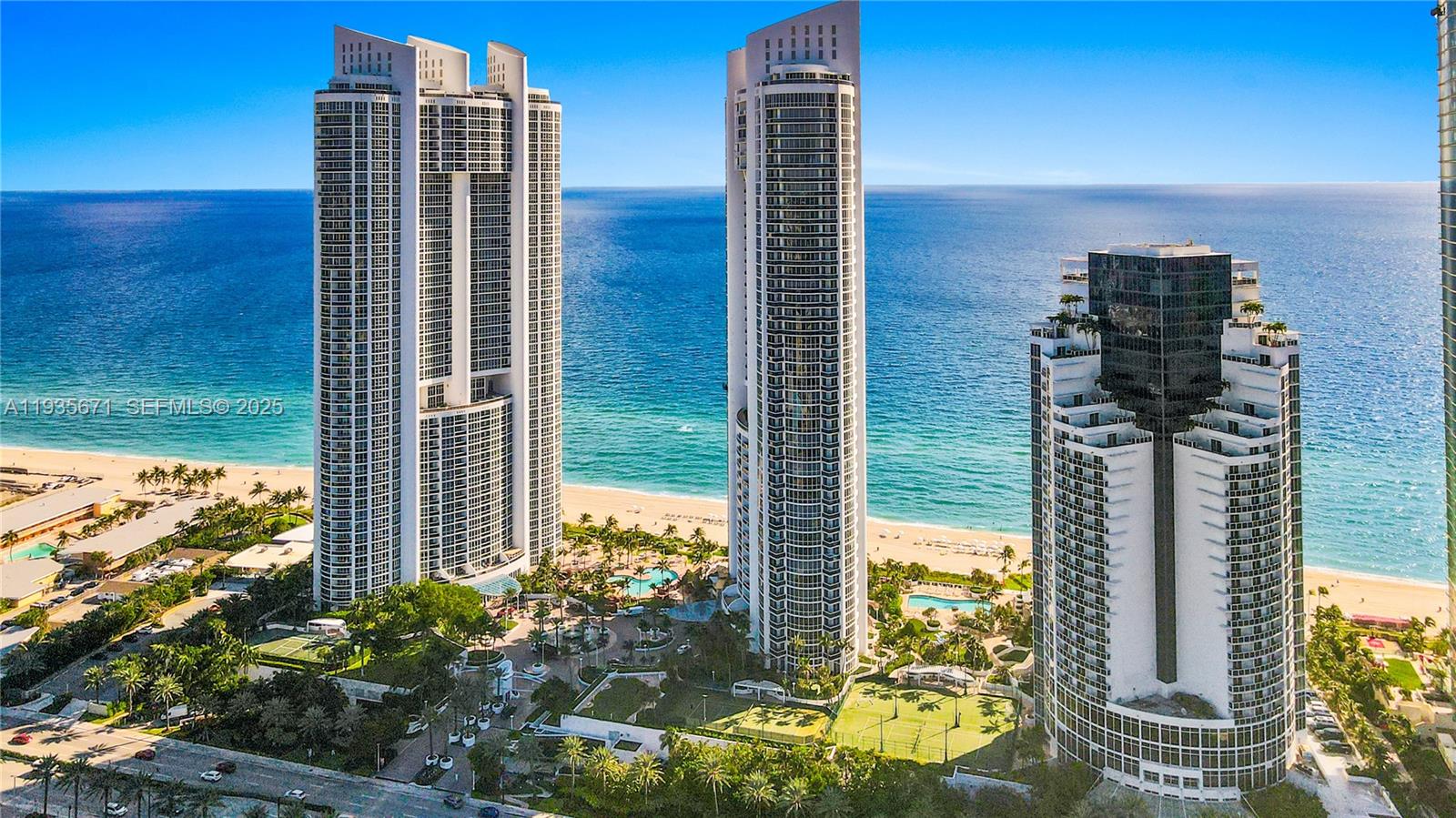 See details 5001 3 / 4 3016 sq. ft. $ 2025-12-27 0 Photo