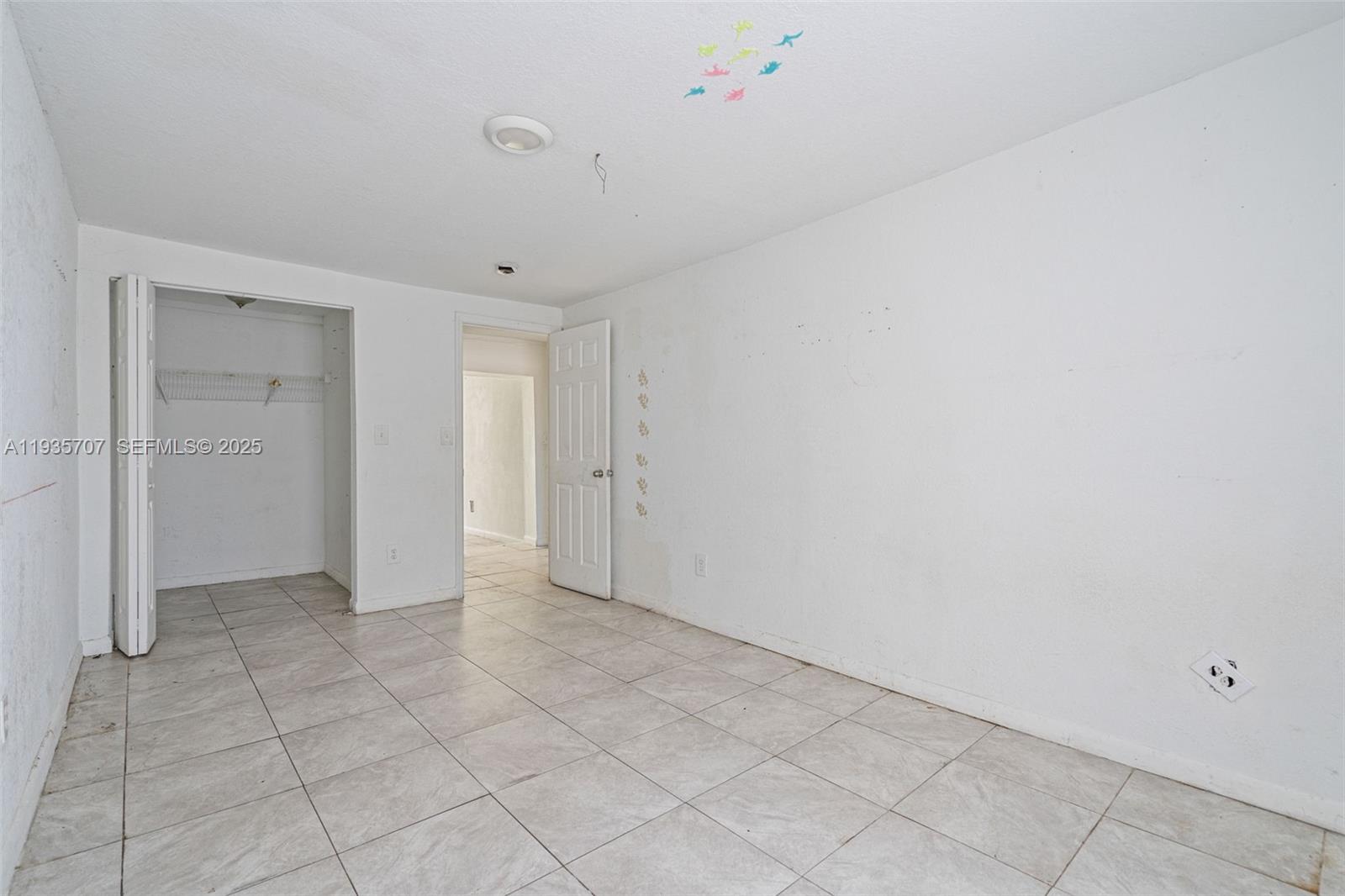 Подробнее / 7382 кв.футов $ 2025-12-27 0 Фото