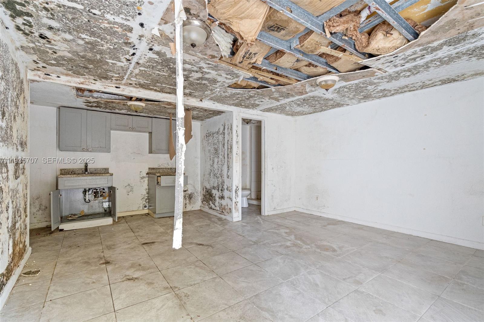 Подробнее / 7382 кв.футов $ 2025-12-27 0 Фото