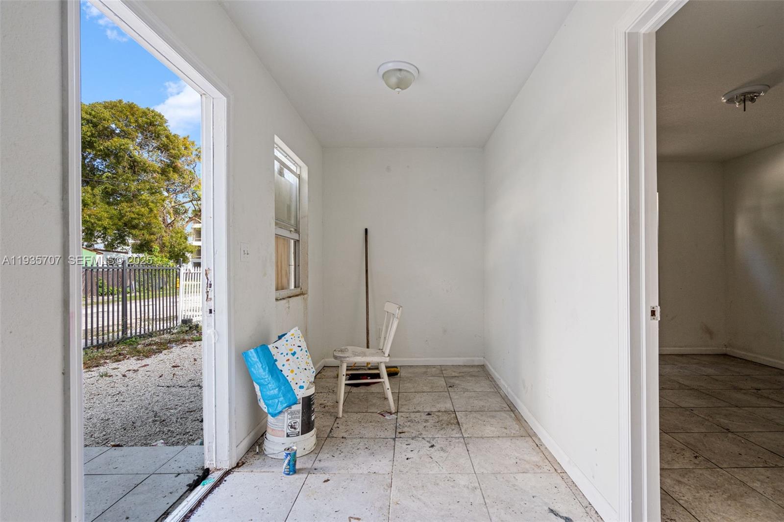 Подробнее / 7382 кв.футов $ 2025-12-27 0 Фото