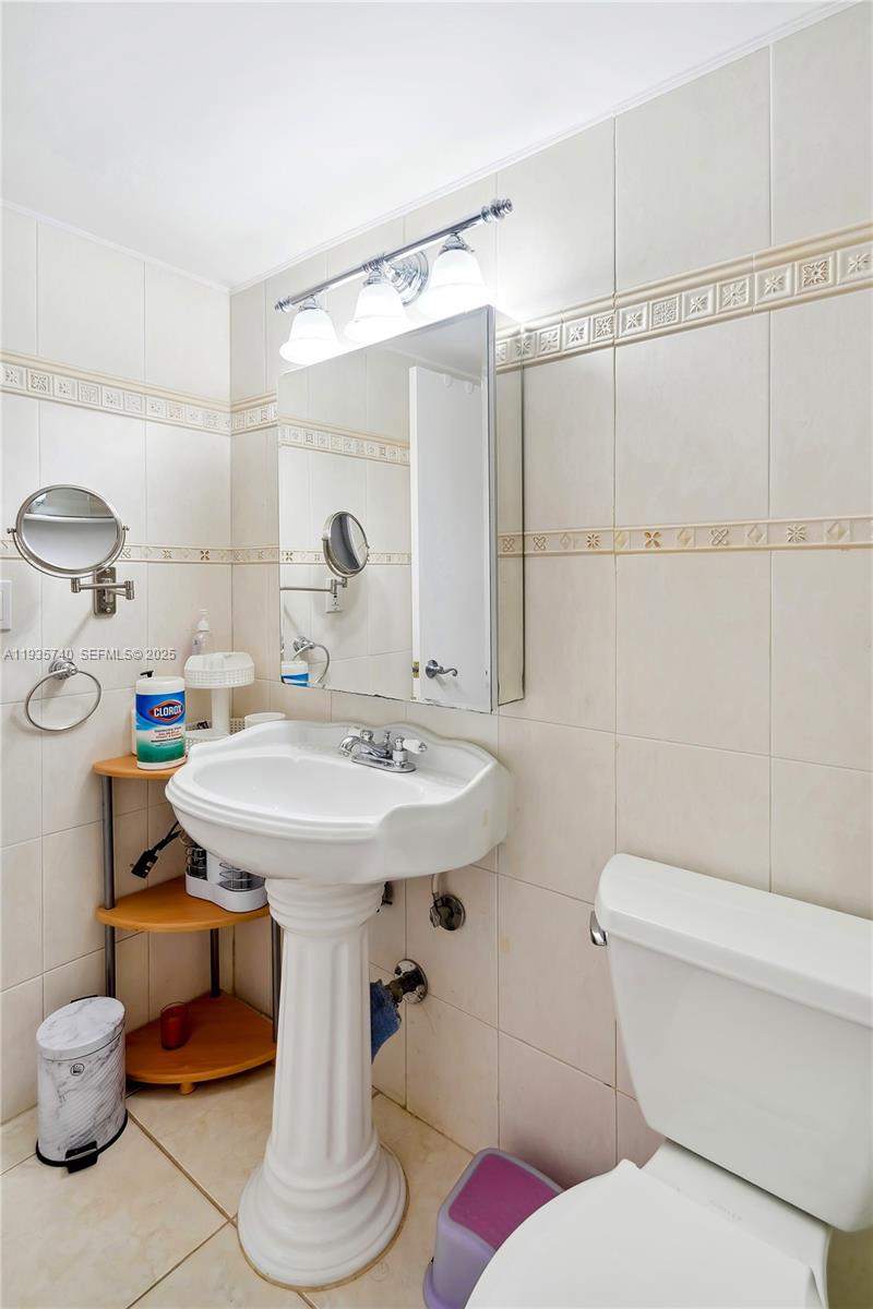 Photo of 1400 Ocean Dr #802, Hollywood, Florida, 33019 -