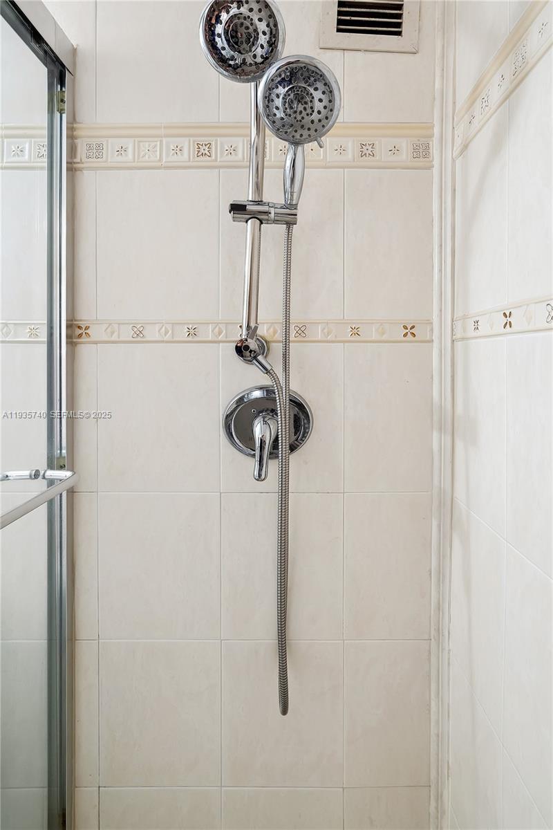 Photo of 1400 Ocean Dr #802, Hollywood, Florida, 33019 -