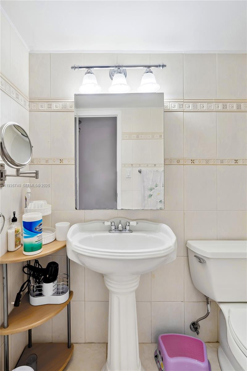 Photo of 1400 Ocean Dr #802, Hollywood, Florida, 33019 -