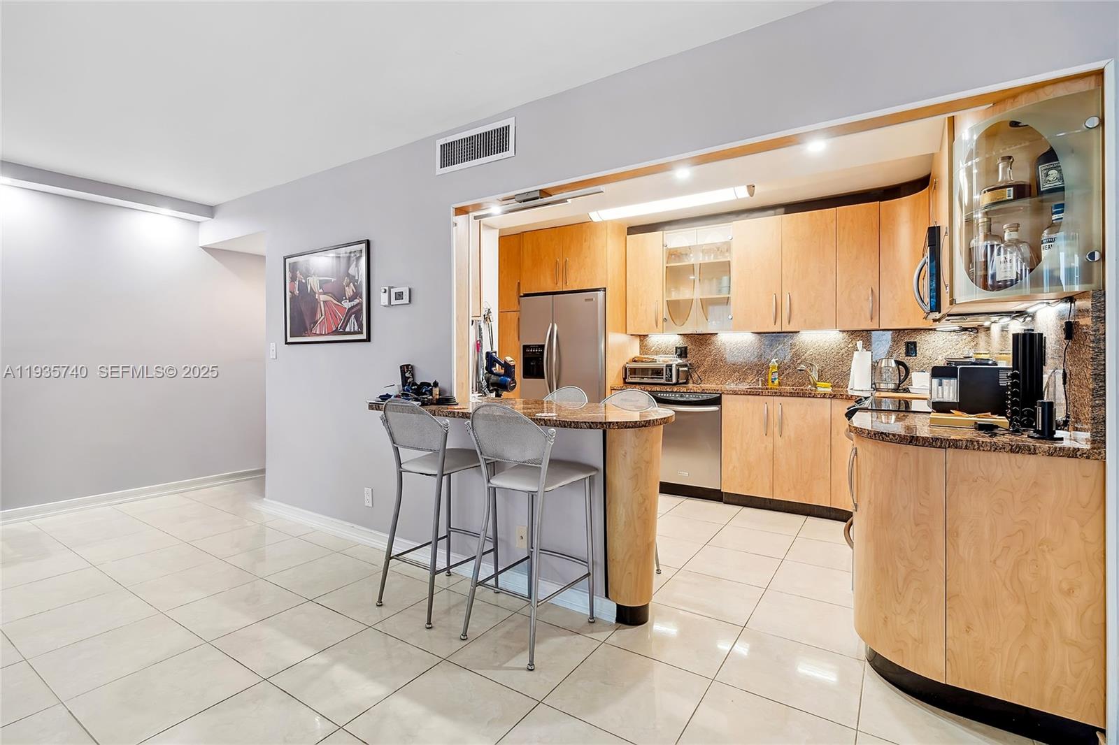 Photo of 1400 Ocean Dr #802, Hollywood, Florida, 33019 -