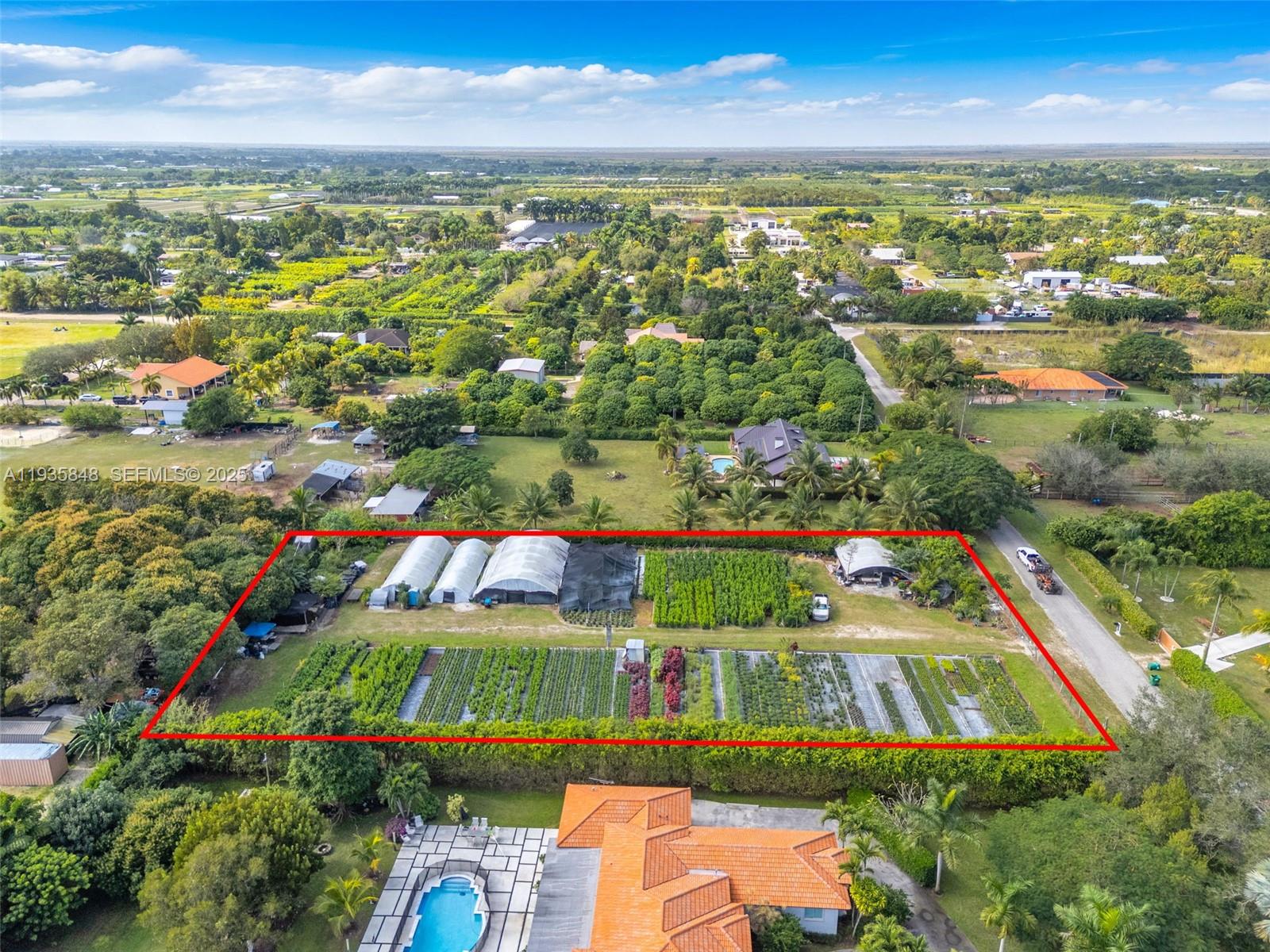 See details / sq. ft. $ 2025-12-28 0 Photo