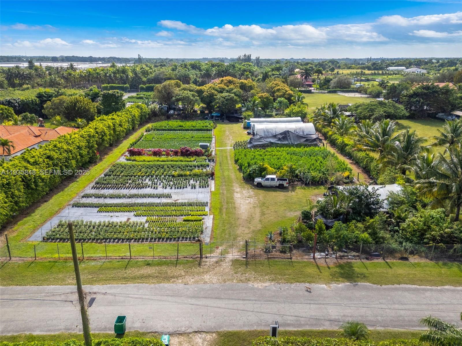 See details / sq. ft. $ 2025-12-28 0 Photo