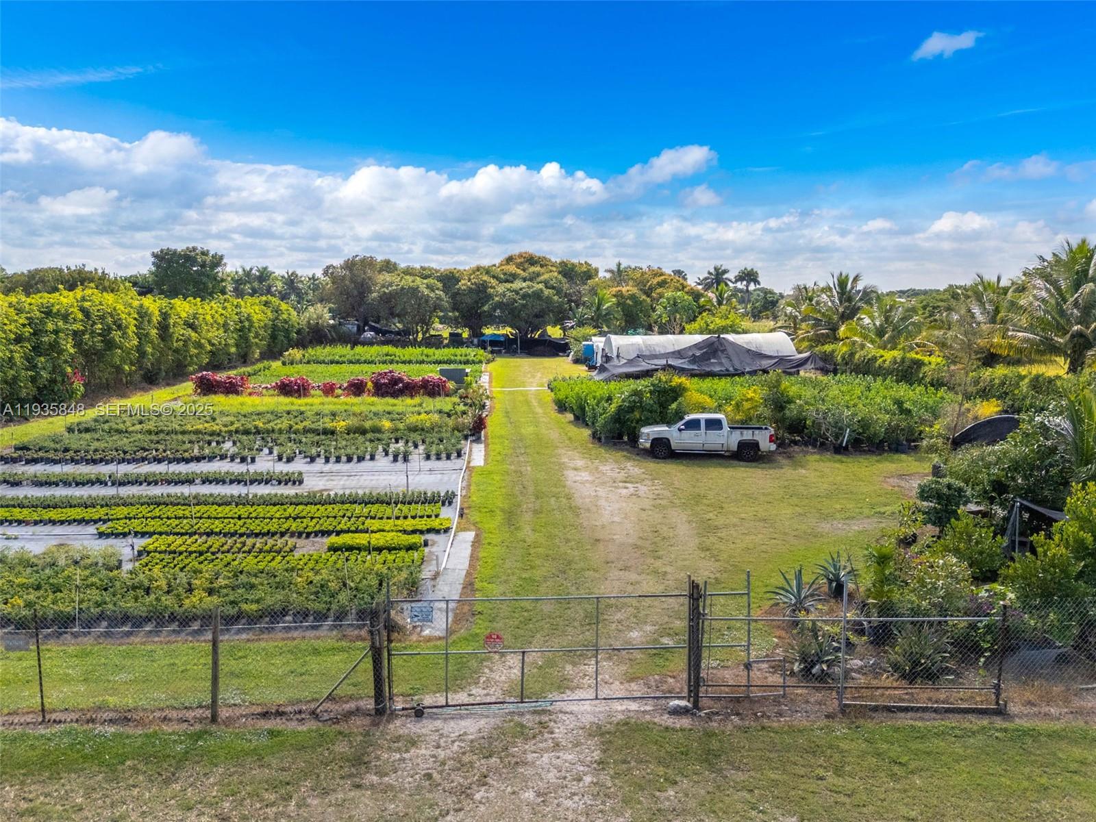 See details / sq. ft. $ 2025-12-28 0 Photo