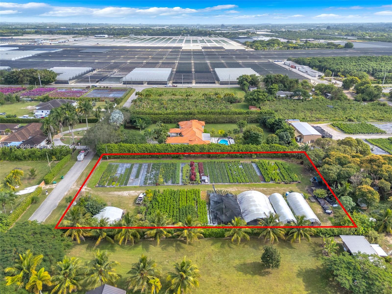 See details / sq. ft. $ 2025-12-28 0 Photo