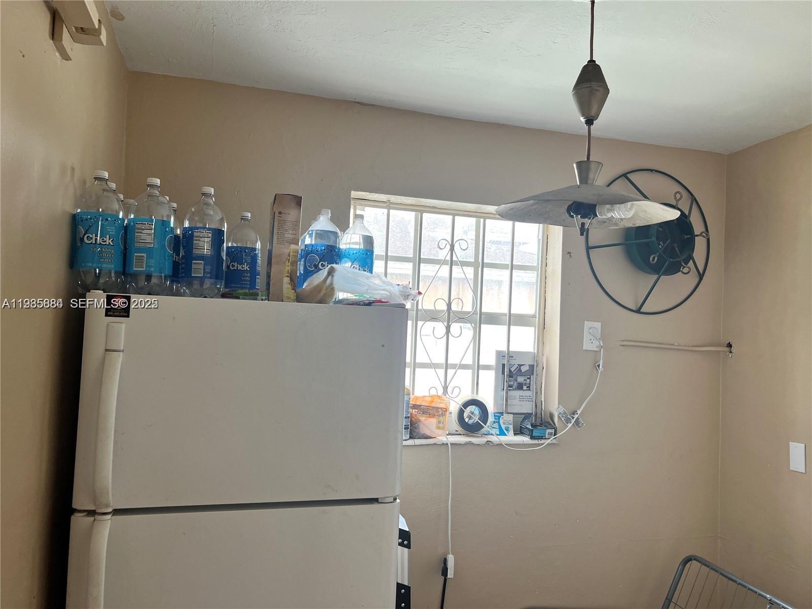   /  2590 кв.футов $ 2025-12-28 0 Фото